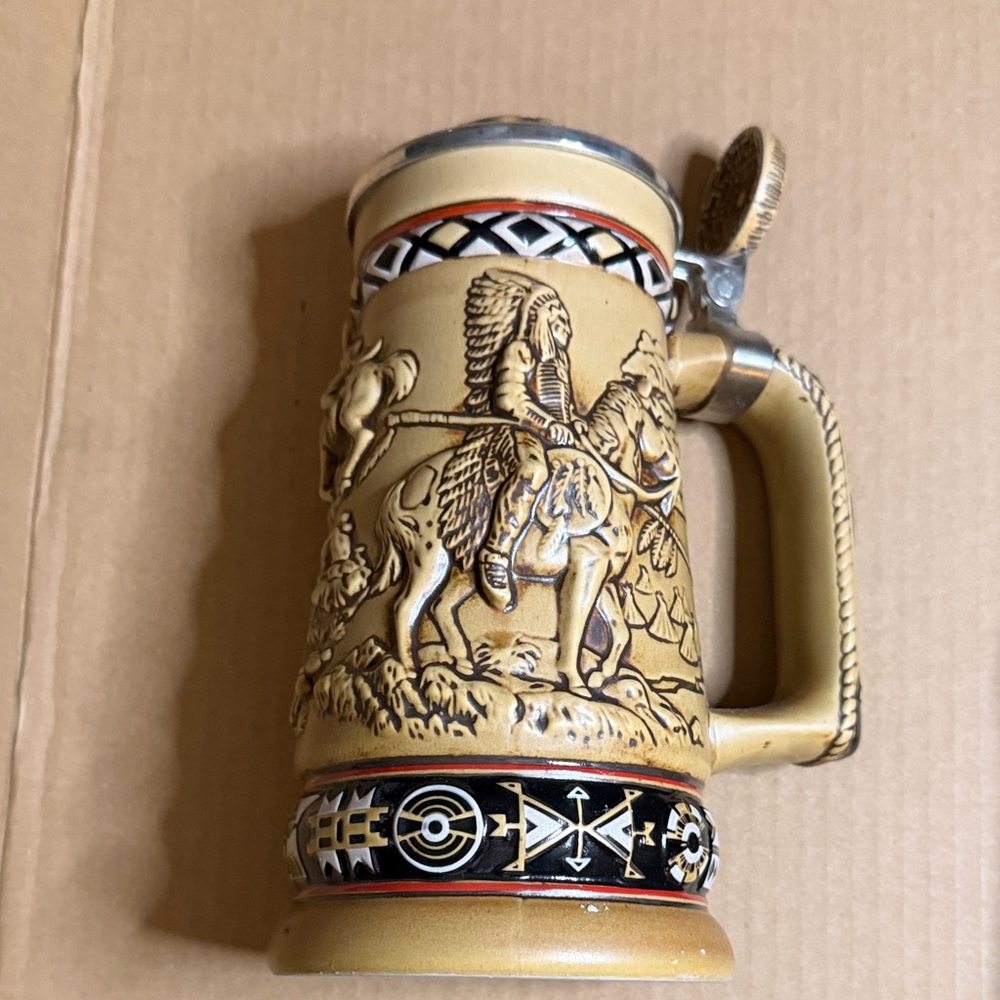 Avon “Indians of the American Frontier”Stein. Numbered edition